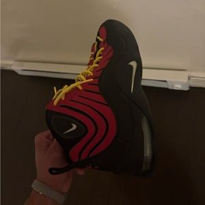 New with outbox size 10 1/2